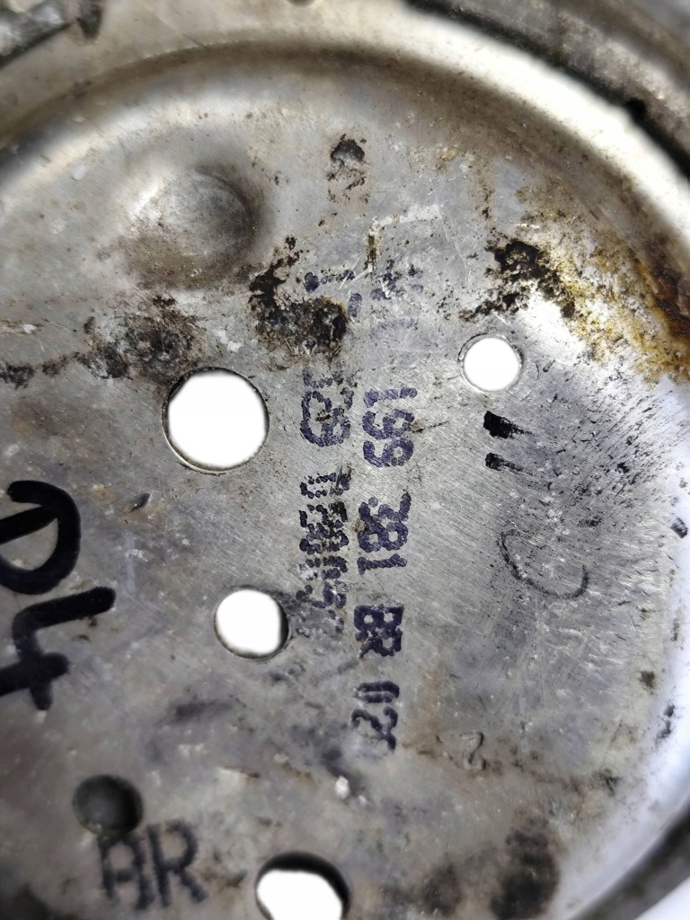 фото №9, Audi a8 s8 d4 подушка кронштейн кронштейн двигателя 4h0199381br левая оригинал