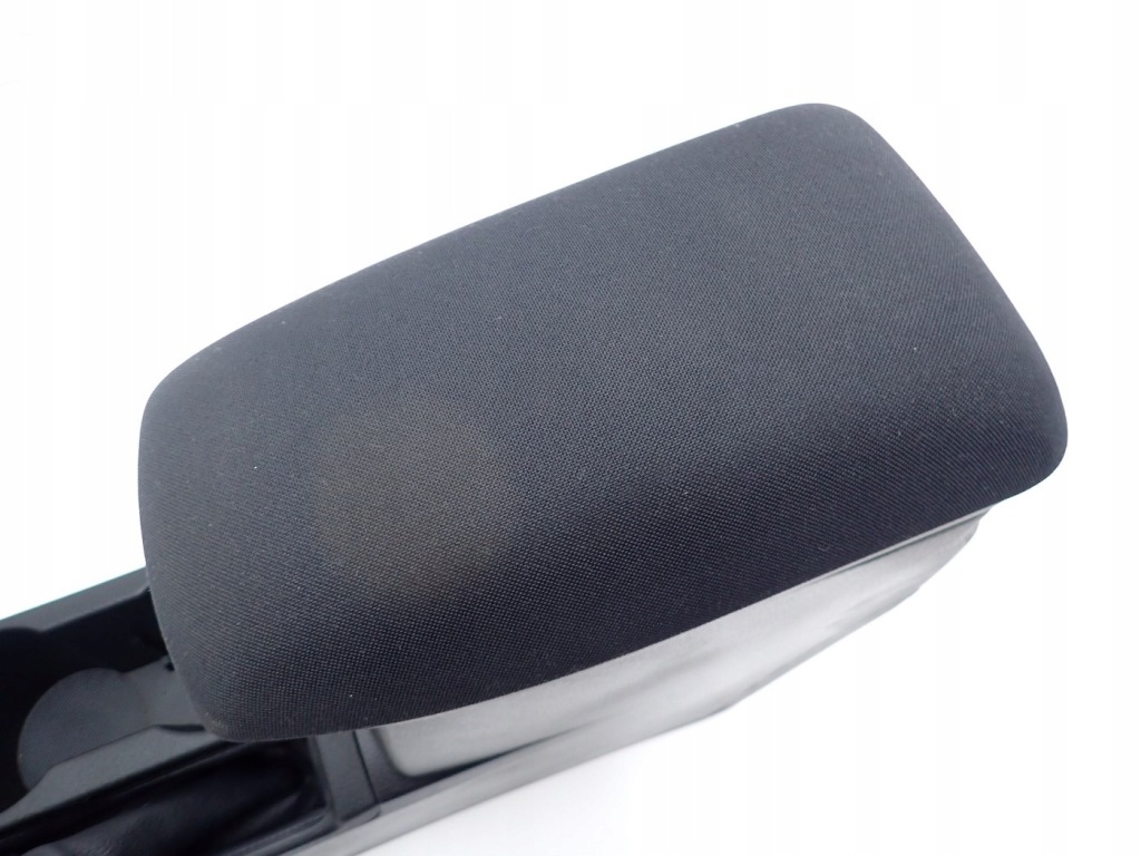 Туннель подлокотник европа оригинал 58816-02170 toyota auris ii e18 15r с Разборки