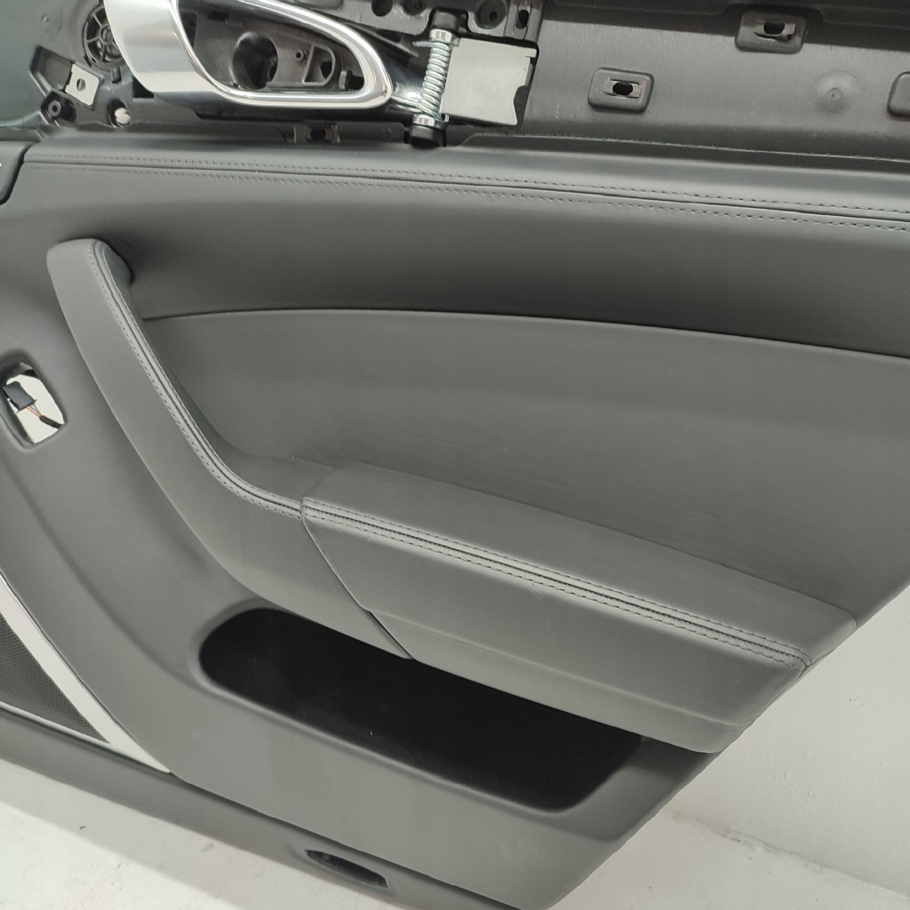 фото №4, Porsche panamera 970 обивка обшивка дверь p. задняя