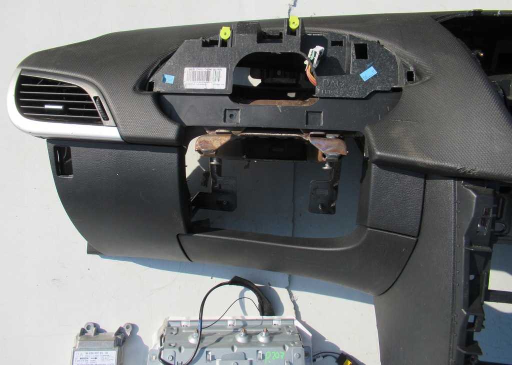 фото №5, Peugeot 207 панель приладів консоль панель приладів подушка безпеки датчик