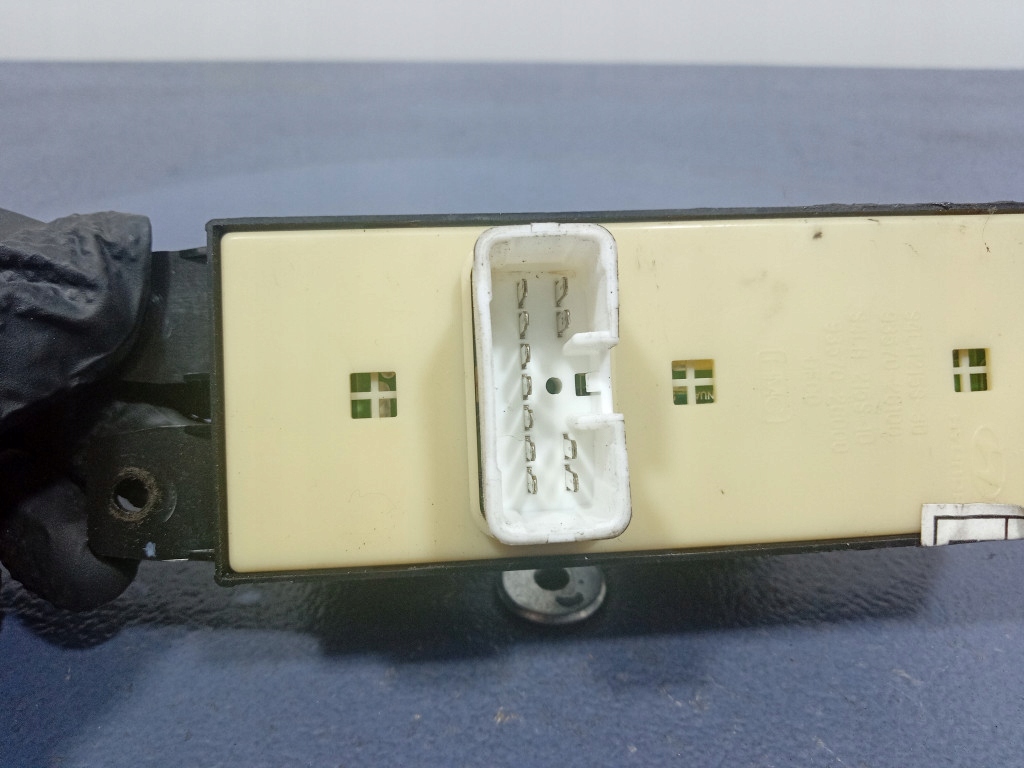 фото №7, Hyundai santa fe i панель окон левый перед 93570-26100