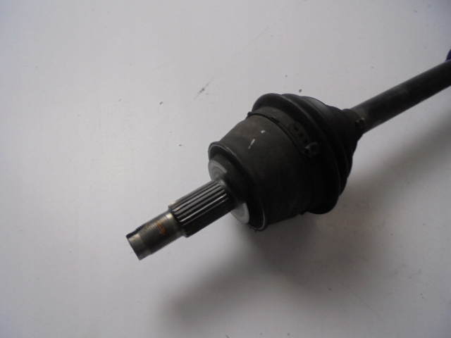 фото №2, Приводной вал правый перед jeep compass ii 1.6 d 2018 rok