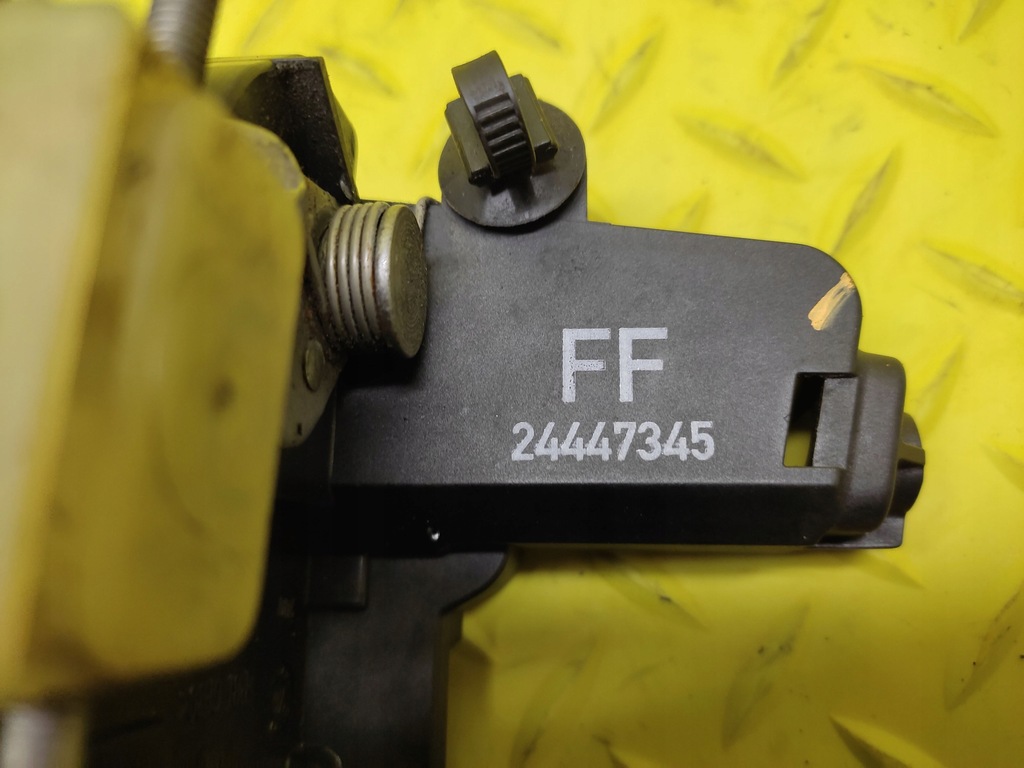 фото №8, Opel signum замок дверь левый задняя 24447345