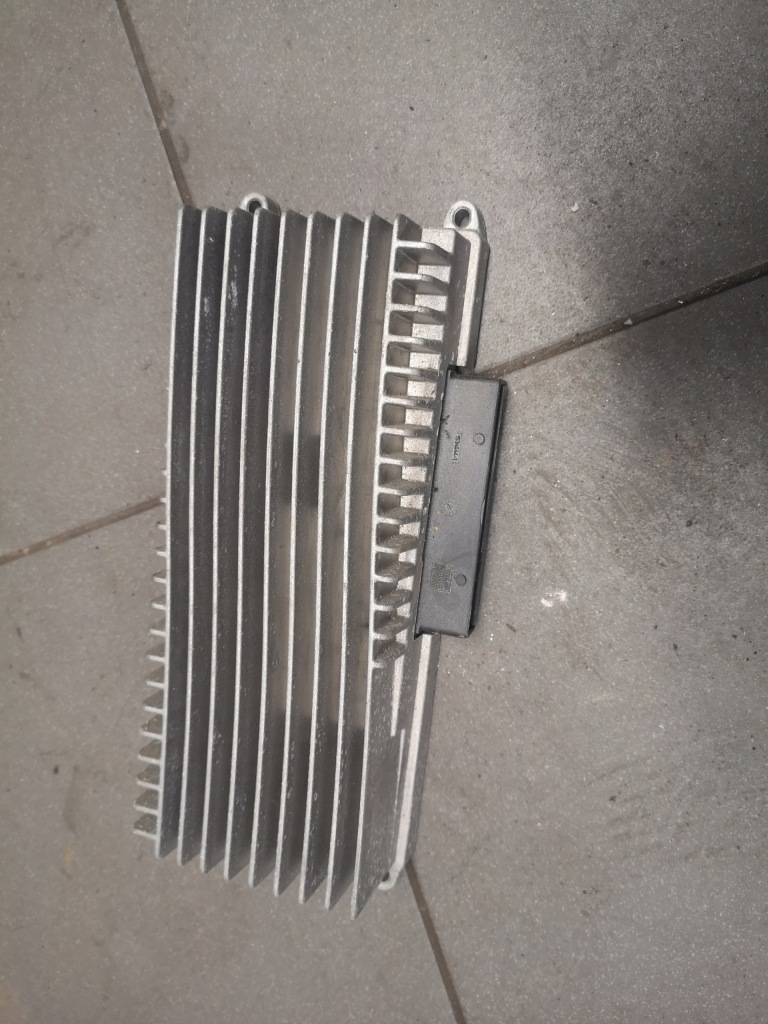 Купить Усилитель радио audi q5 8r0035223e