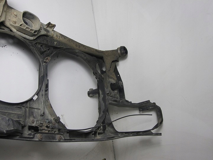 фото №9, Pas передний усилитель бампера audi a4 b5 kombi 00r