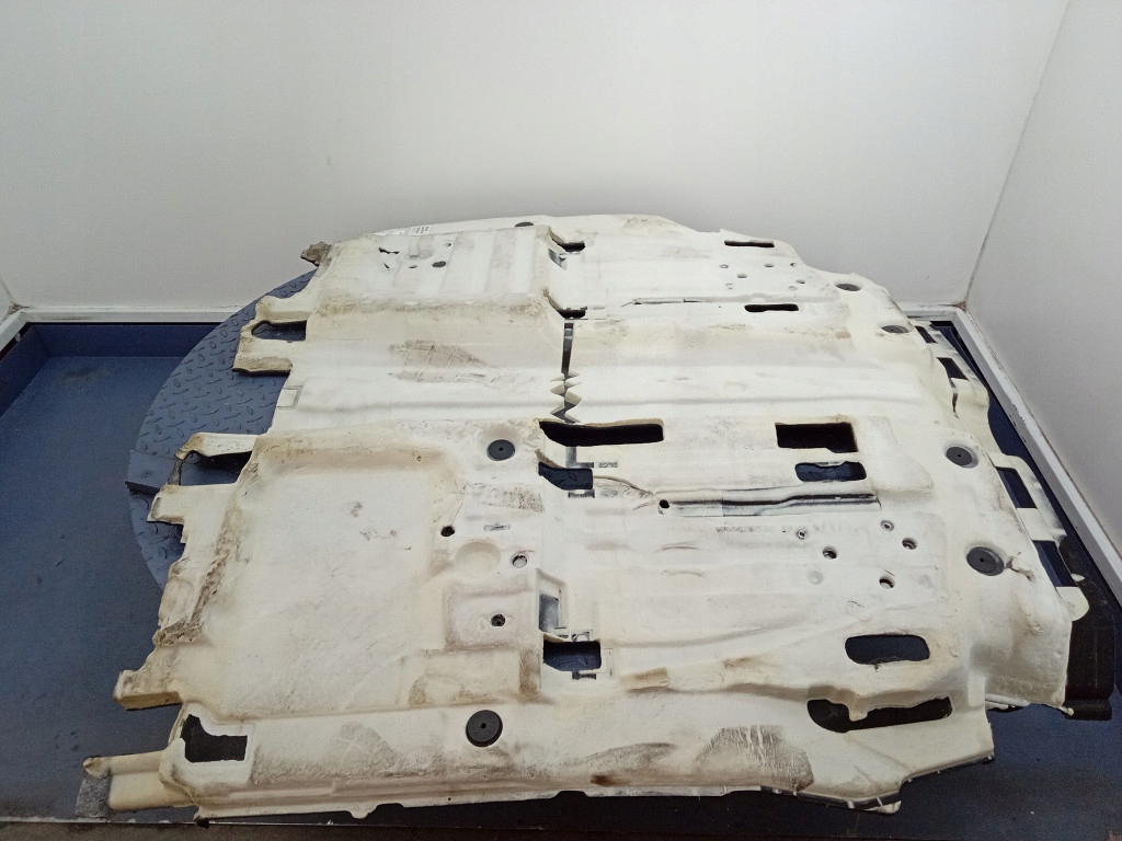 фото №8, Mercedes gls w167 обшивка пол задняя a1676806403