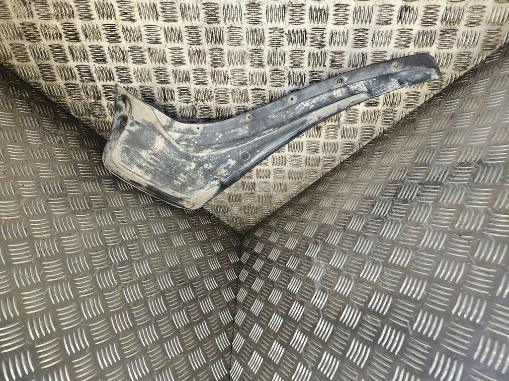 фото №9, Mercedes-benz ml w163 2003 ліва сторона бризковики задні