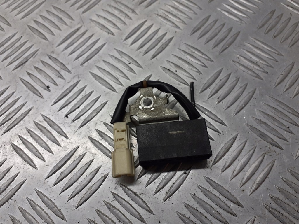 фото №3, Конденсатор радио toyota avensis t25