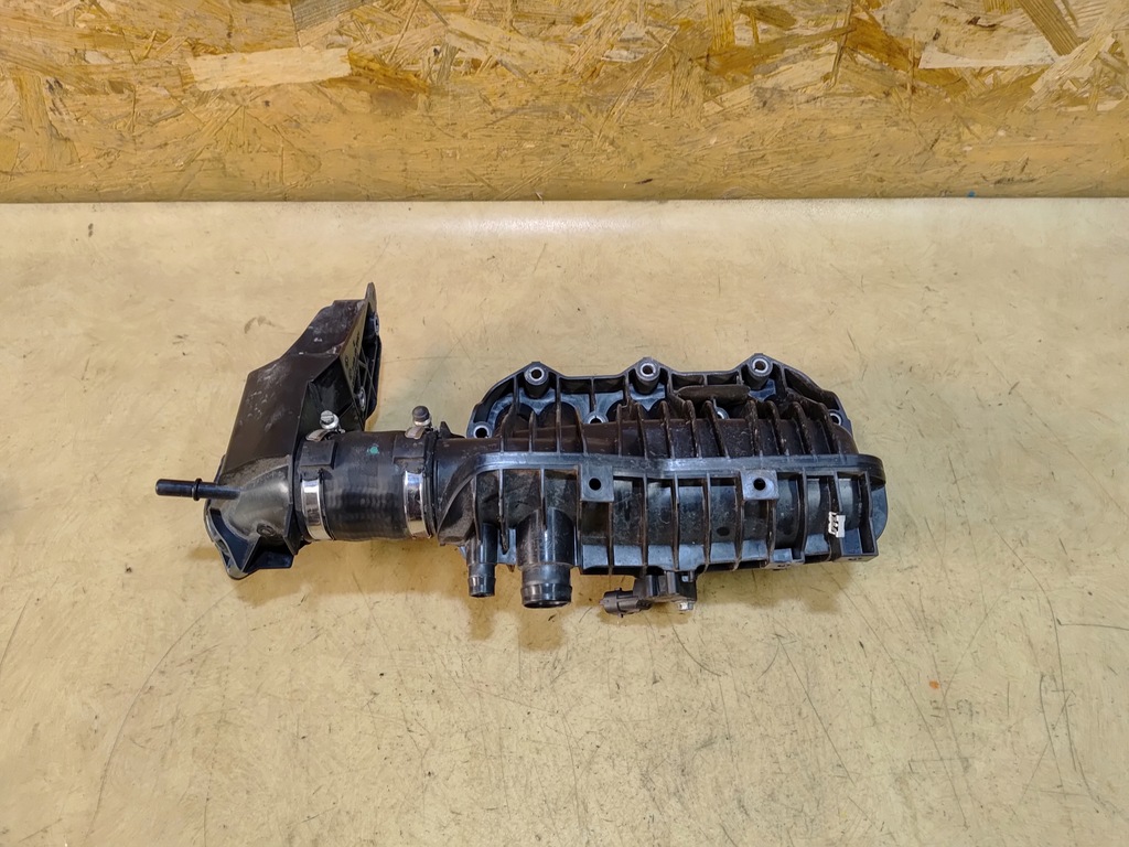 фото №1, Fiesta mk7 1.0 ecoboost коллектор всасывающий 1047092s01