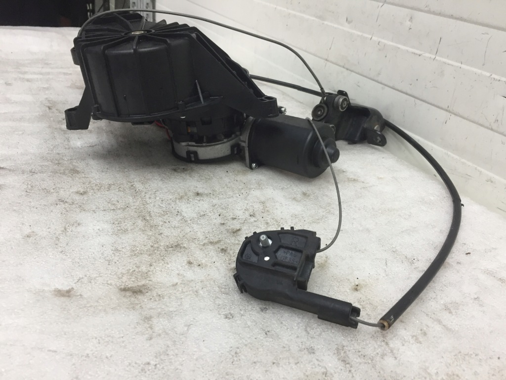 фото №14, Mercedes vito viano w639 моторчик дверь раздвижных a6398200442 r