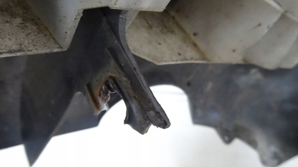 фото №14, Megane i lift coupe бампер задня nv903