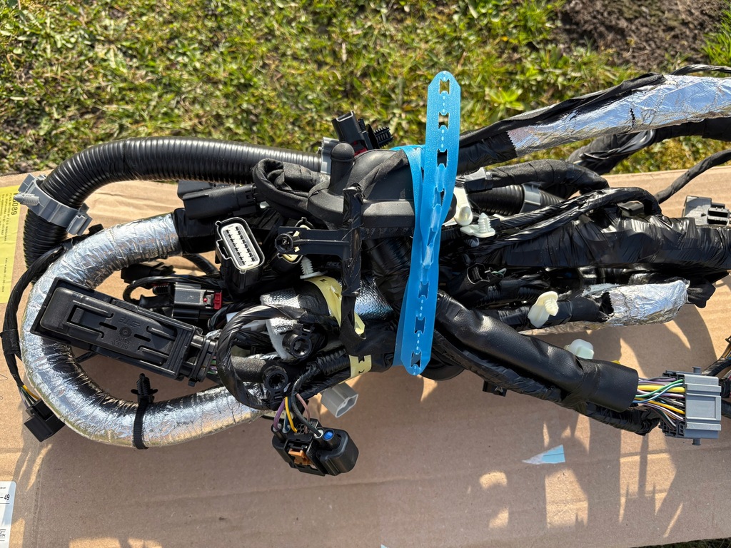 фото №7, Ford mustang 5.0 v8 gt 2015- джгут двигуна