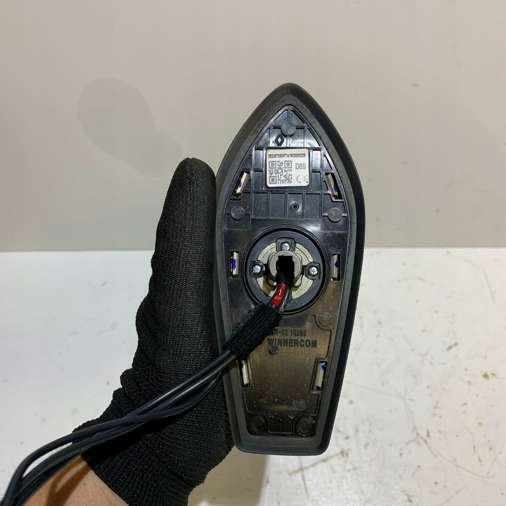 фото №5, Renault clio v антенна кровельная 282067265r