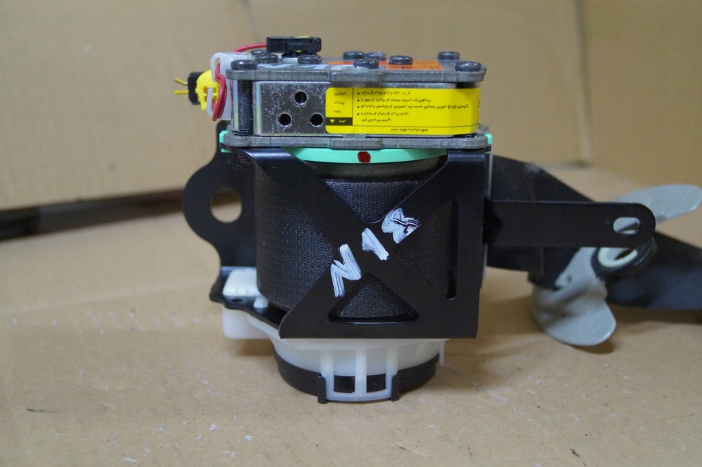 фото №5, Pas безопасности правый перед toyota auris i