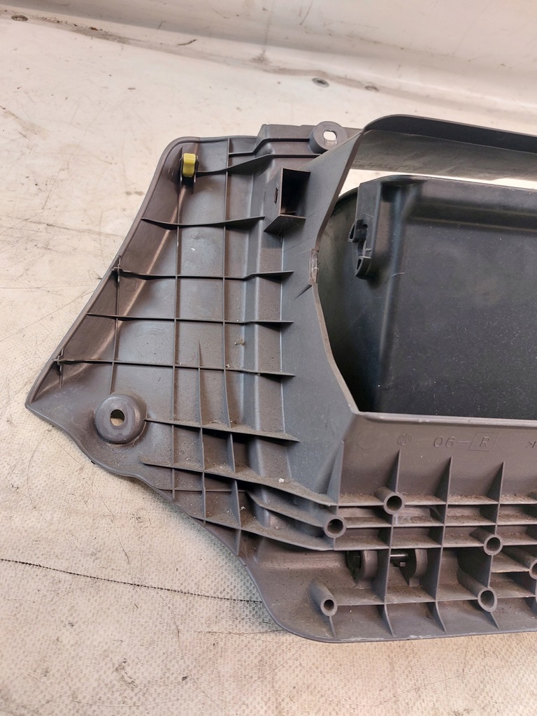 фото №8, Бардачок пассажира toyota celica vii