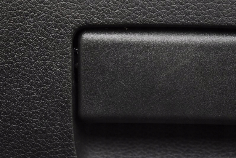 фото №8, Бардачок пасажира nissan pulsar 14r