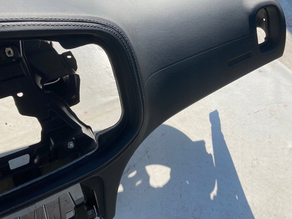 фото №8, Dodge charger панель приладів консоль панель приладів подушки безпеки повітряні подушка безпеки ремені шкіра !!