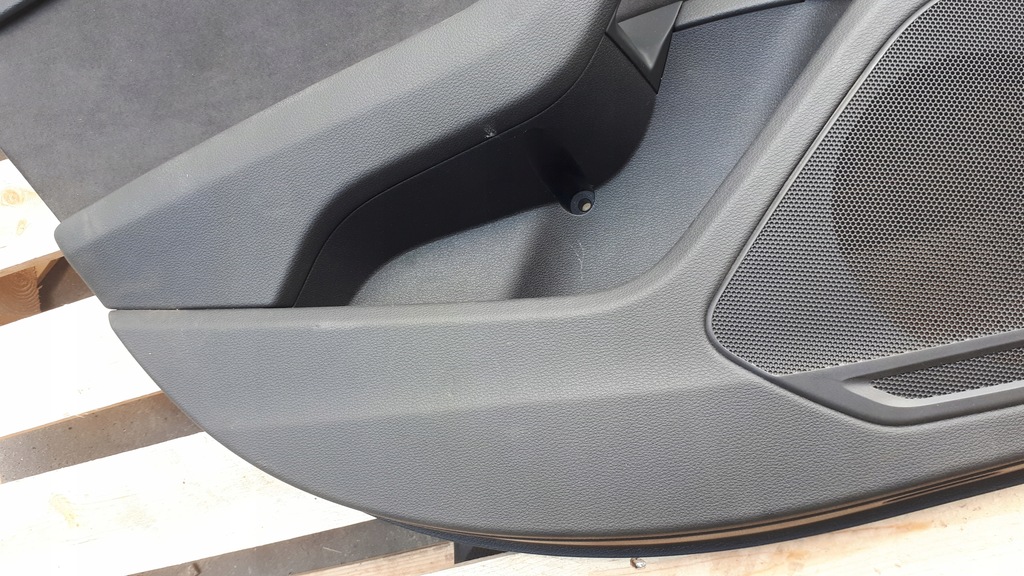 фото №6, A4 b9 8w s4 обшивка двері лівий задня alcantara