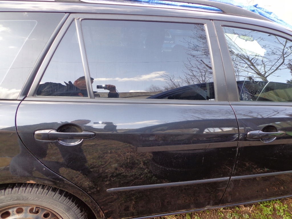 Рейлинги кровельные левое  правый  mazda 6 универсал 02-07r. Доставка