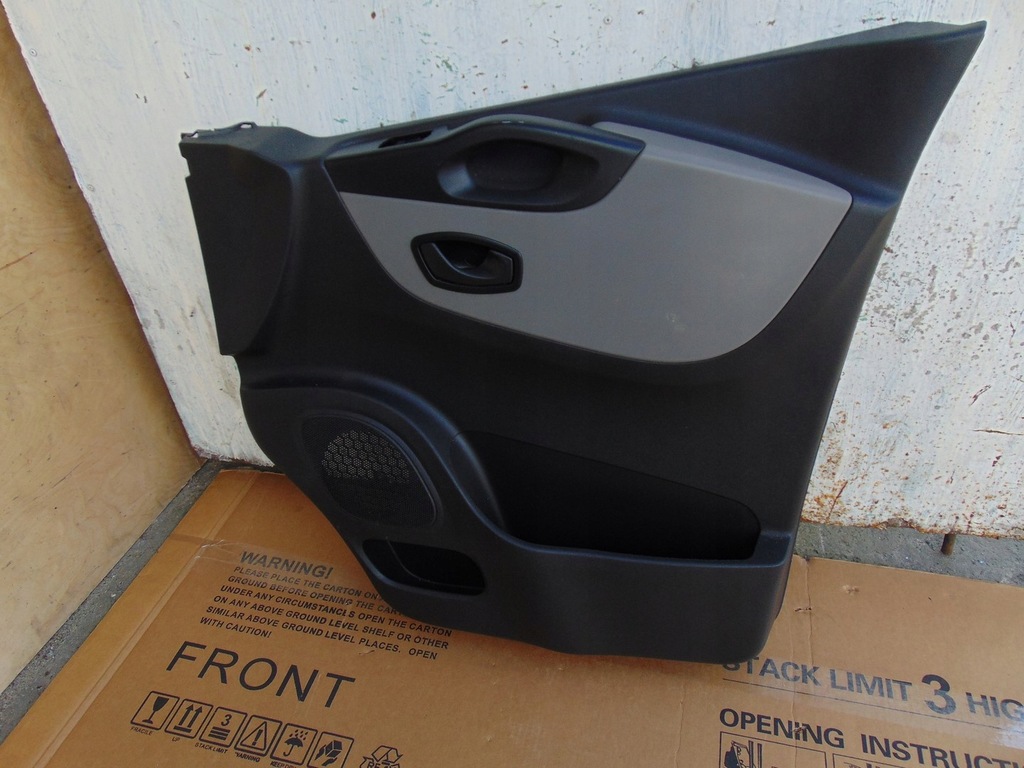 фото №7, Обивка обшивка правый перед vivaro b trafic iii 3 809008574r 73tys km