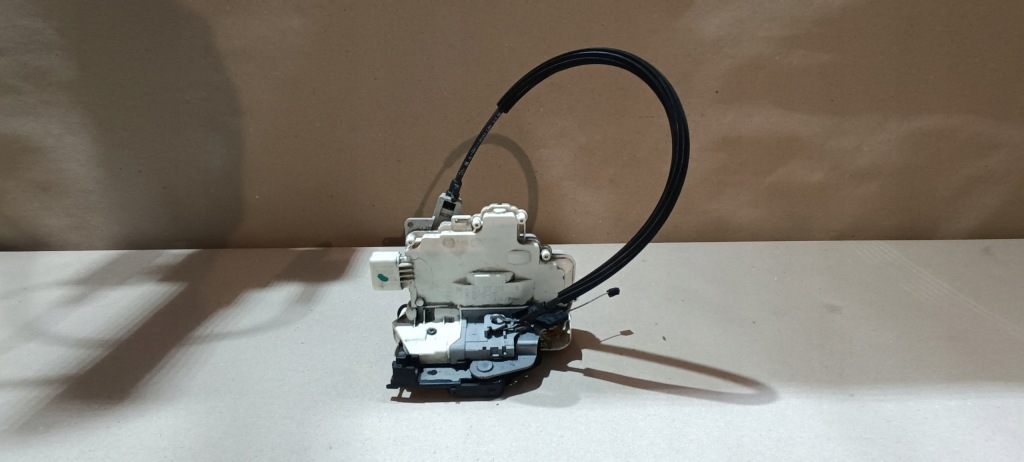 фото №1, Замок двері лівий перед водія europa seat leon ii