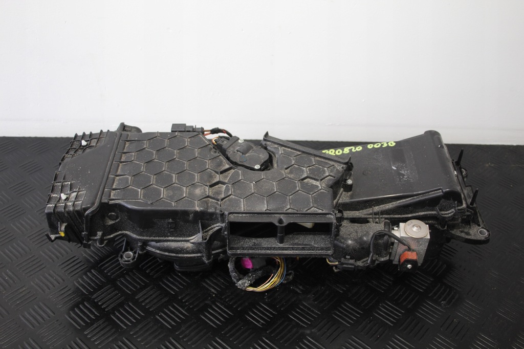 фото №1, Отопитель задняя audi q5 8r0 8r0820003b
