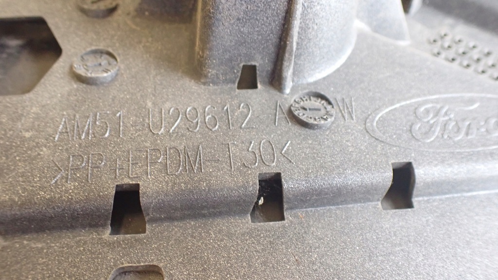 фото №14, Ford grand c-max mk2 правая молдинг крыла задняя oa