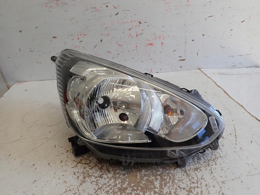 фото №1, Лампа перед правая mitsubishi space star ii 2013-