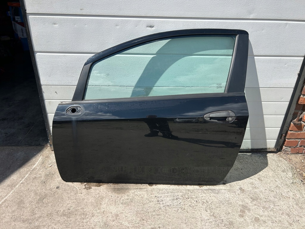 фото №1, Grande punto двері передні ліва чорні