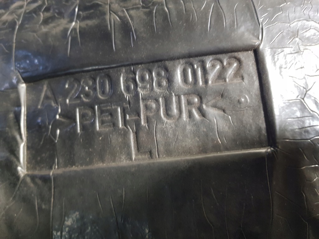 Підкрилок лівий задній ліва задні mercedes sl r230 w230 2306980122 Оригінал