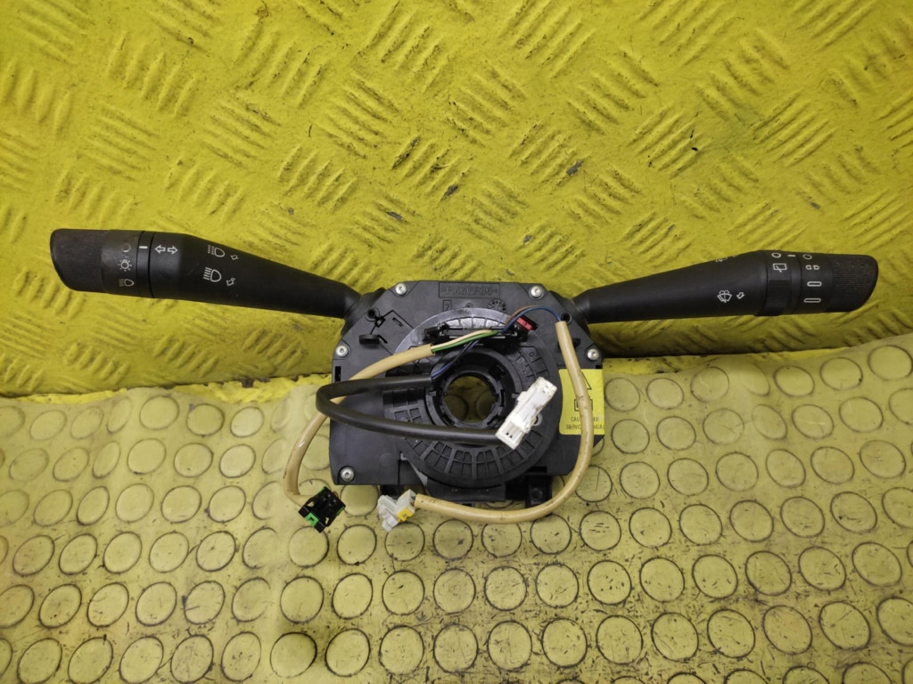 Купить Fiat grande punto переключатель комбинированный 7355213130