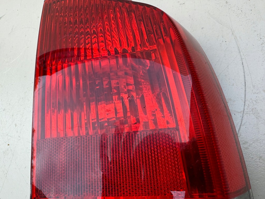 фото №9, Volvo v70 ii 2 00-07r лампа нижня правий задня права задня