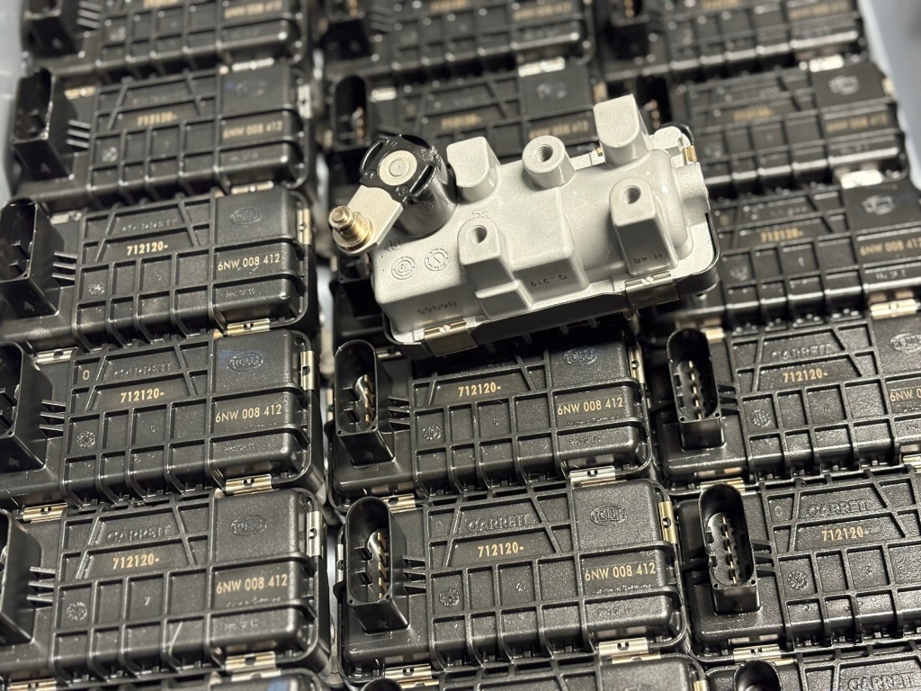 Оригинал hella garrett turbo регулятор блок управления турбины g-219, 6nw008412 в Украине