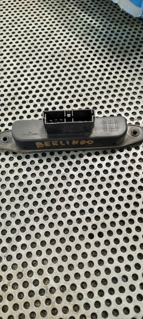 фото №1, Контакт дверь сдвижные 15556400 berlingo