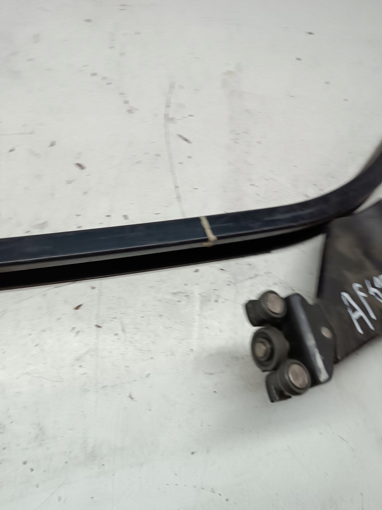 фото №3, Напрямна przesuwnica двері праве lancia phedra