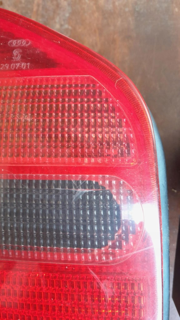 фото №2, Лампы оригинальные задняя audi a3 8l 3d