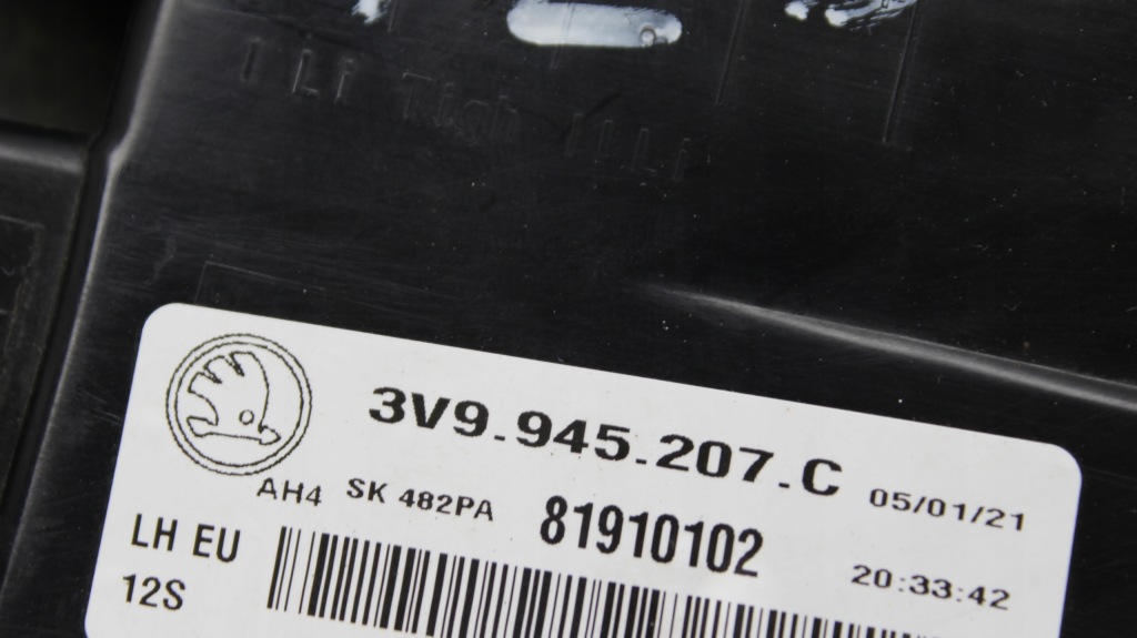 Skoda superb 3 3 универсал рестайлинг  - фара задняя правая + левая + камера led 2018+ в Украине