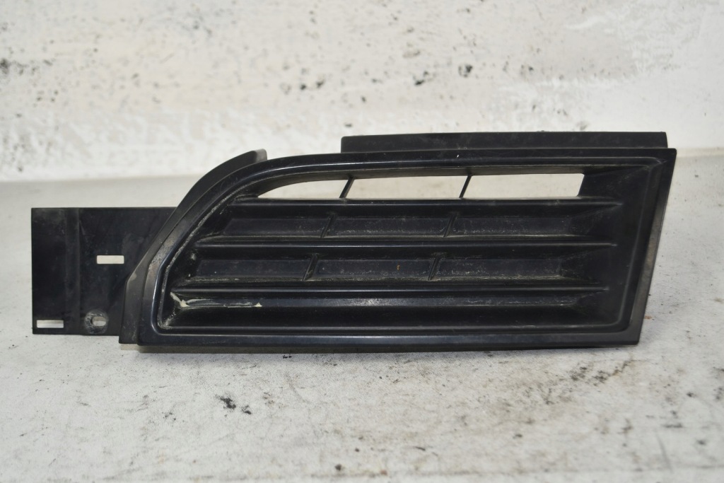 фото №1, Mitsubishi carisma fl 99- решітка решітка радіатора ліва