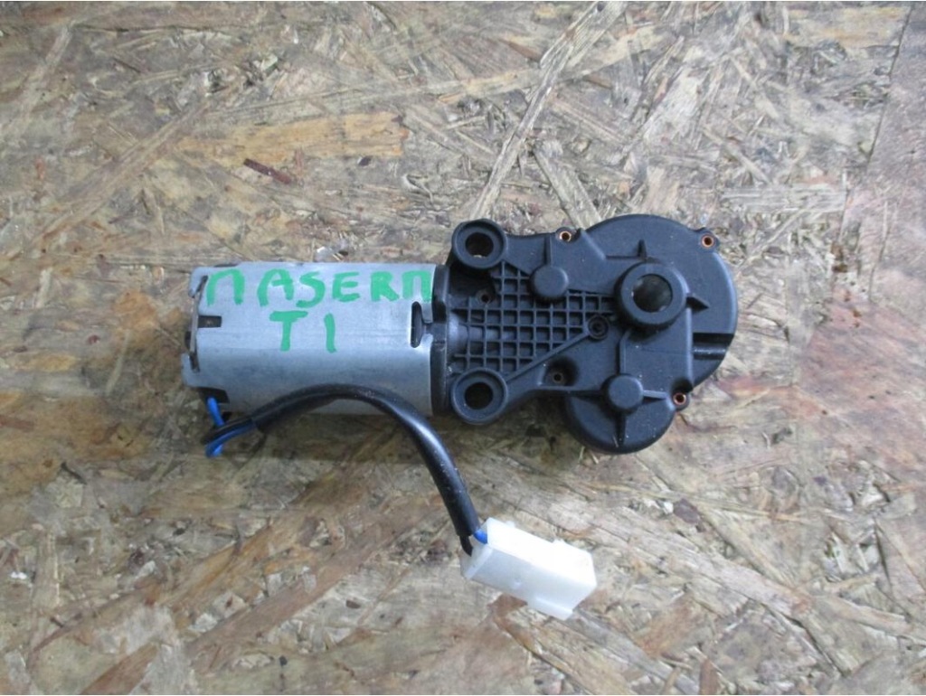 фото №1, Maserati quattroporte моторчик 420398