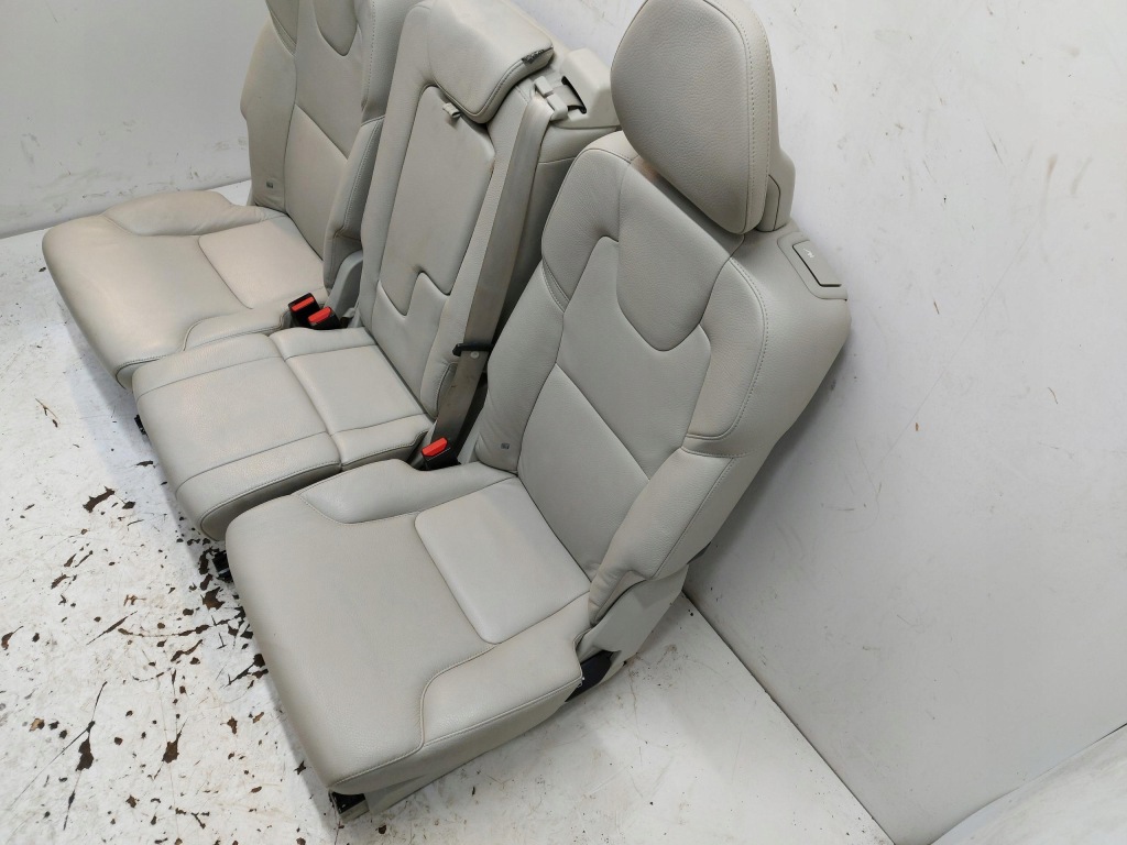 фото №10, Volvo xc90 ii t8 сиденья заднее сиденье кожаный светлый бежевые 7 пассажирский