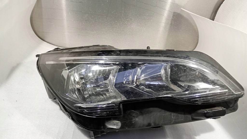 Peugeot 3008 5008 16-21 фара лампа правый перед передняя правая c504 в Украине