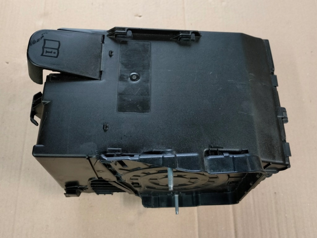 фото №1, Citroen c3 aircross корпус аккумулятор