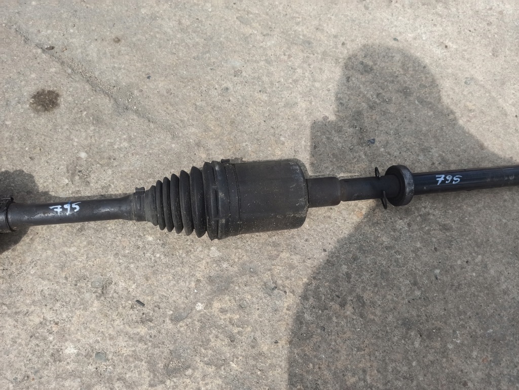 Приводной вал левая перед mercedes glk x204 3.0cdi 4-matic Оригинал