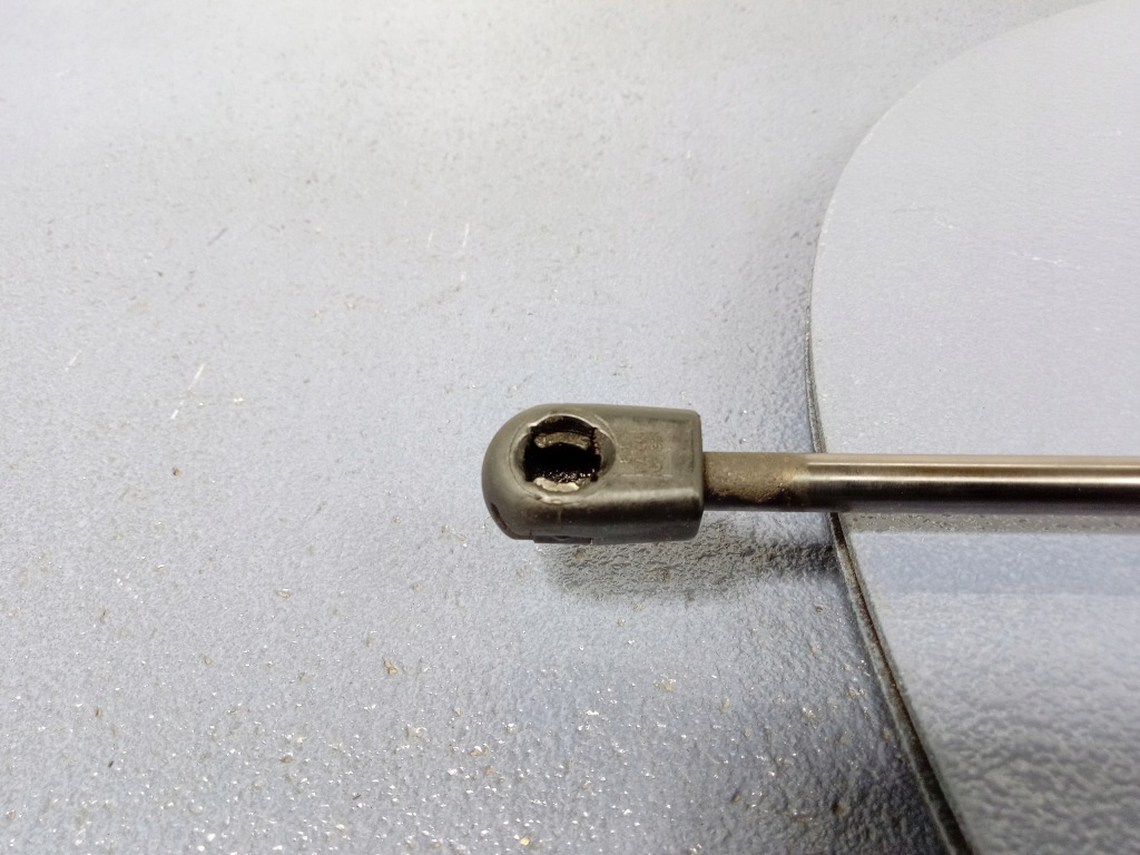 фото №5, Grand cherokee wk2 амортизатор капот 55113748aa