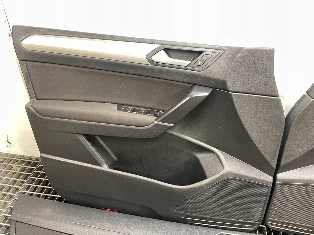 фото №14, Vw touran iii 5ta 5t сидіння обшивки сидіння stoliki обшивки europa kpl