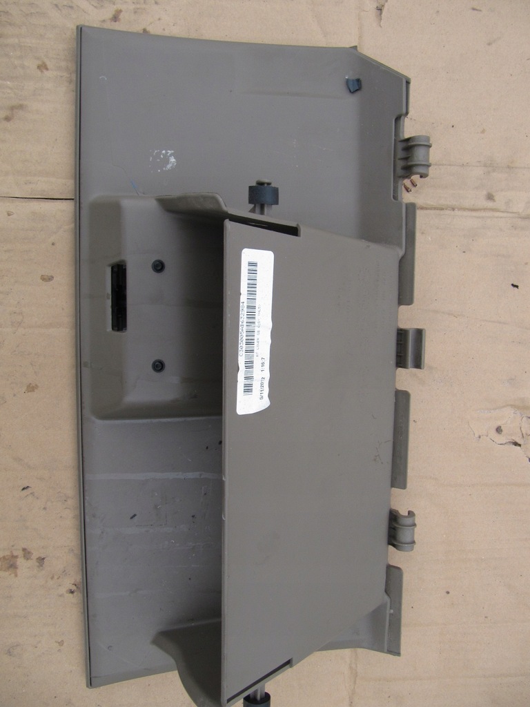 фото №12, Chrysler town country 11- бардачок w панель консоль пасажира grand caravan