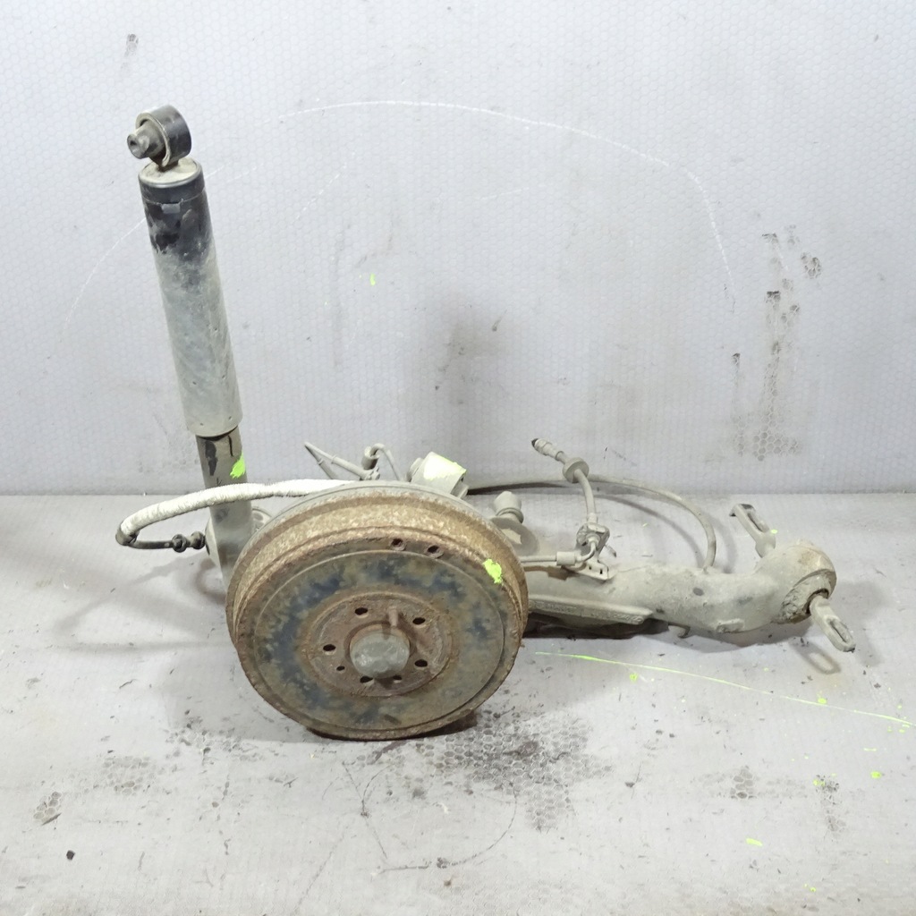 фото №1, Opel combo iii d ступиця колеса задня права комплект