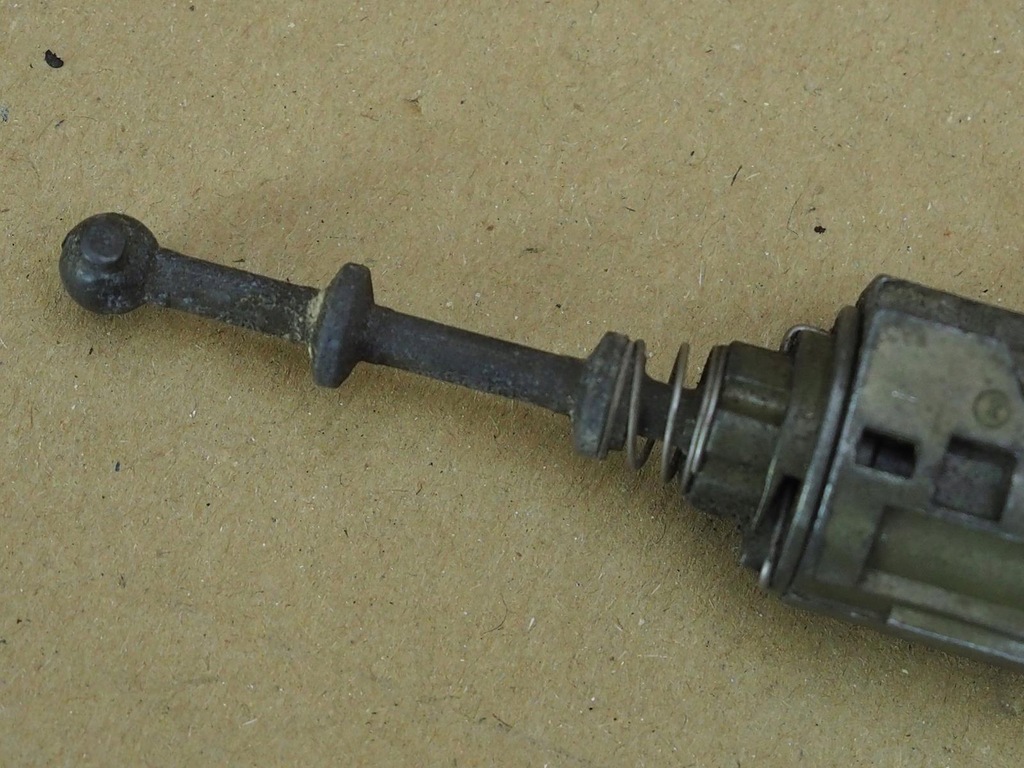 фото №6, Вкладка замка дверь водителя + ключ vel satis