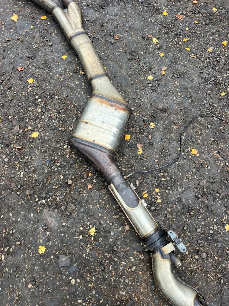 фото №4, Bmw f15 x5 m50d выхлоп гаситель kompletny