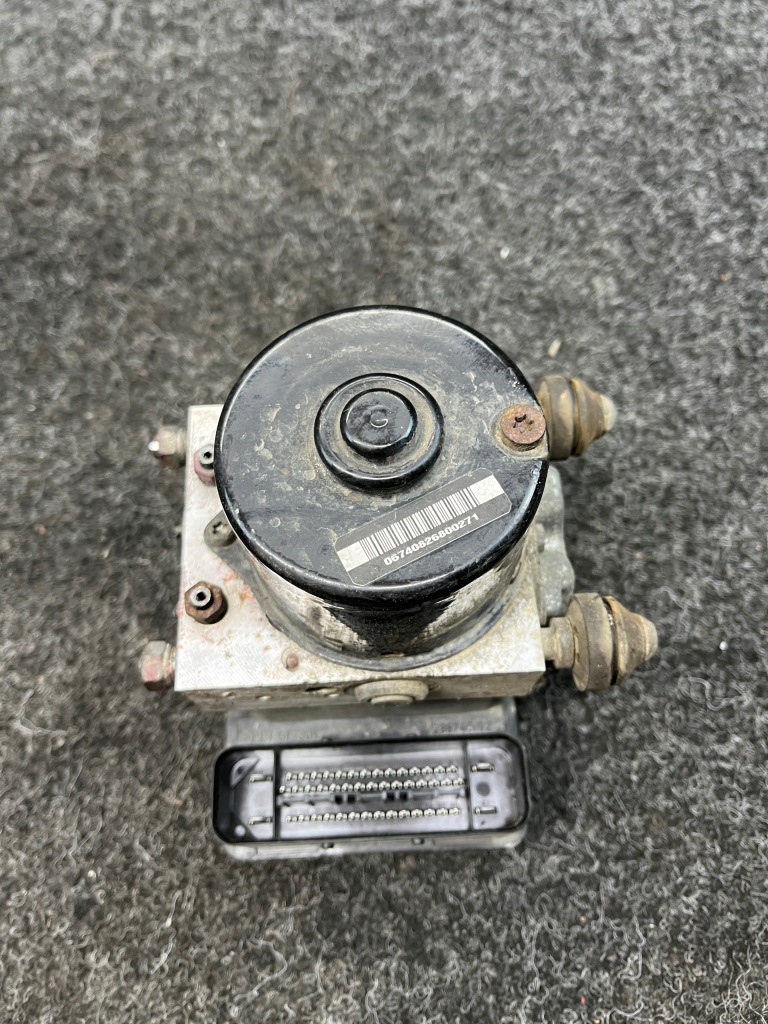 фото №9, Mitsubishi outlander 2 ii 2.0 di-d насос abs 4670a336